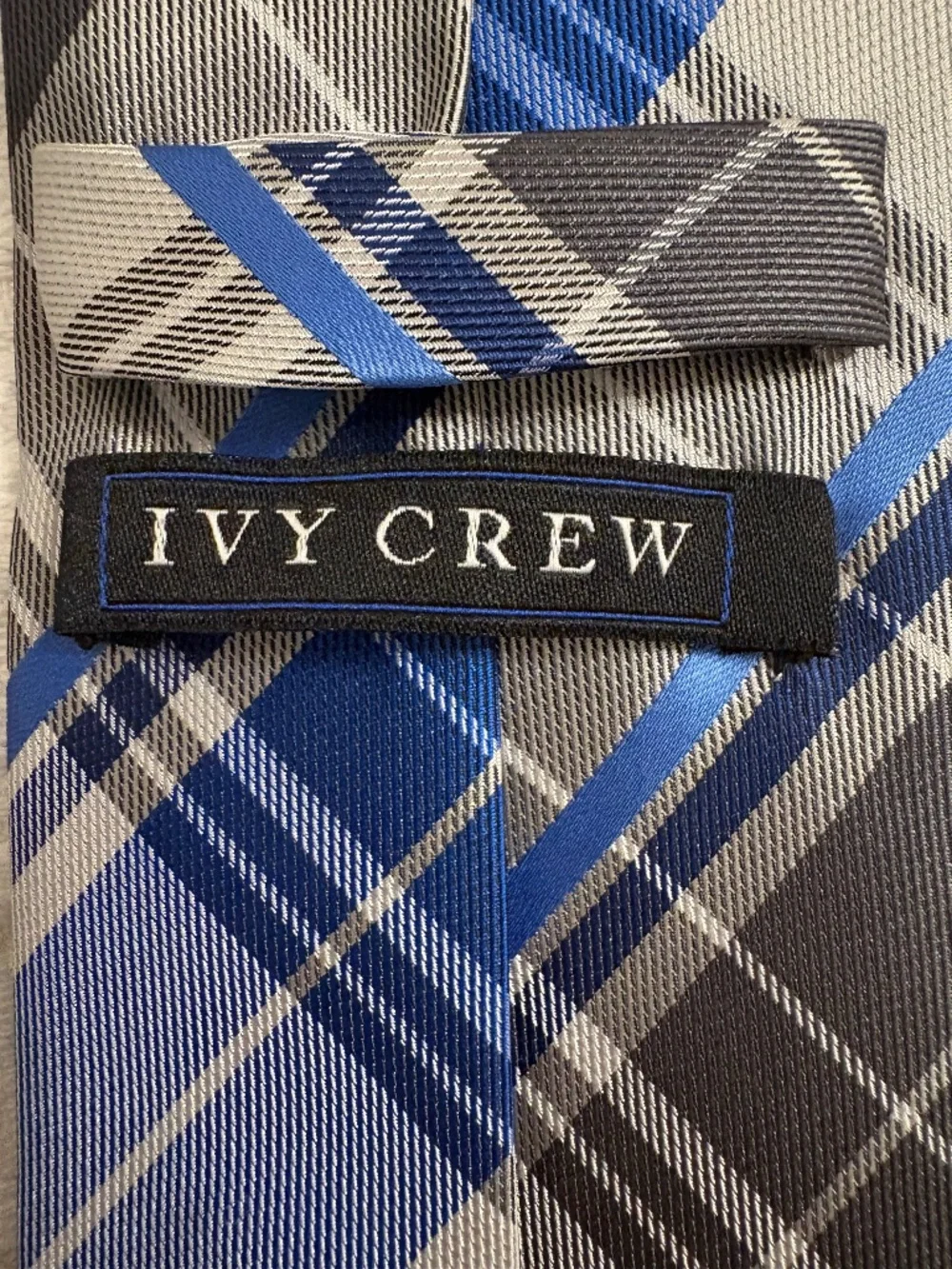 Ivy Crew Men’s Plaid Necktie – Blue, Gray & White